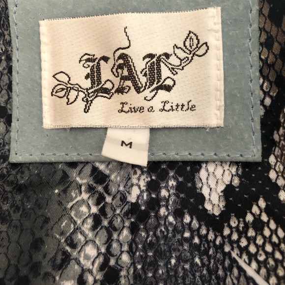 Live a Little Women’s size M suede jacket - Picture 6 of 7